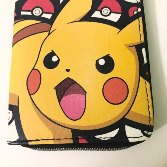 2015  Pokemon Pikachu Zip Clutch Wallet Nintendo - Picture 2 of 15